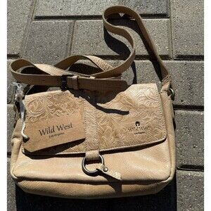 NWT New Wild West Los Angeles Lili Flower Leather Beige Crossbody Bag Embossed